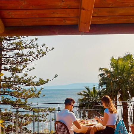 Hotel Baia Delle Sirene تاورمينا المظهر الخارجي الصورة