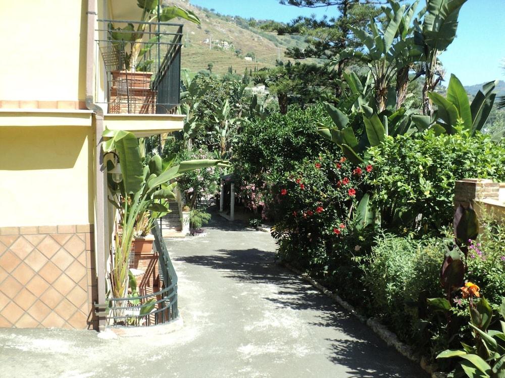 Hotel Baia Delle Sirene تاورمينا المظهر الخارجي الصورة