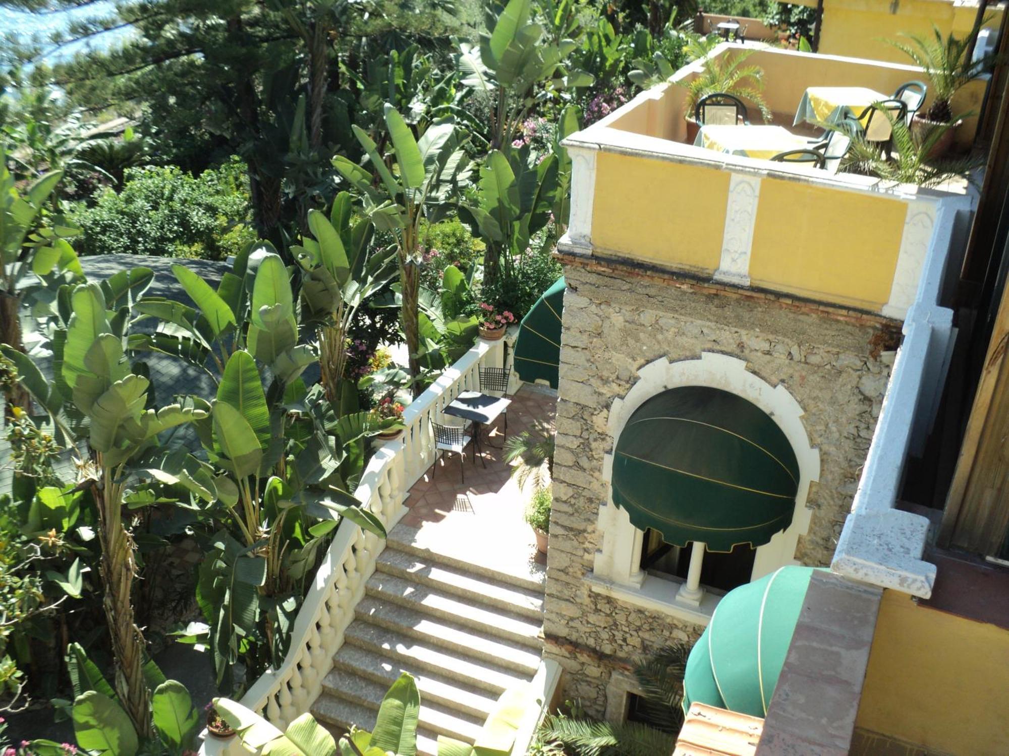 Hotel Baia Delle Sirene تاورمينا المظهر الخارجي الصورة