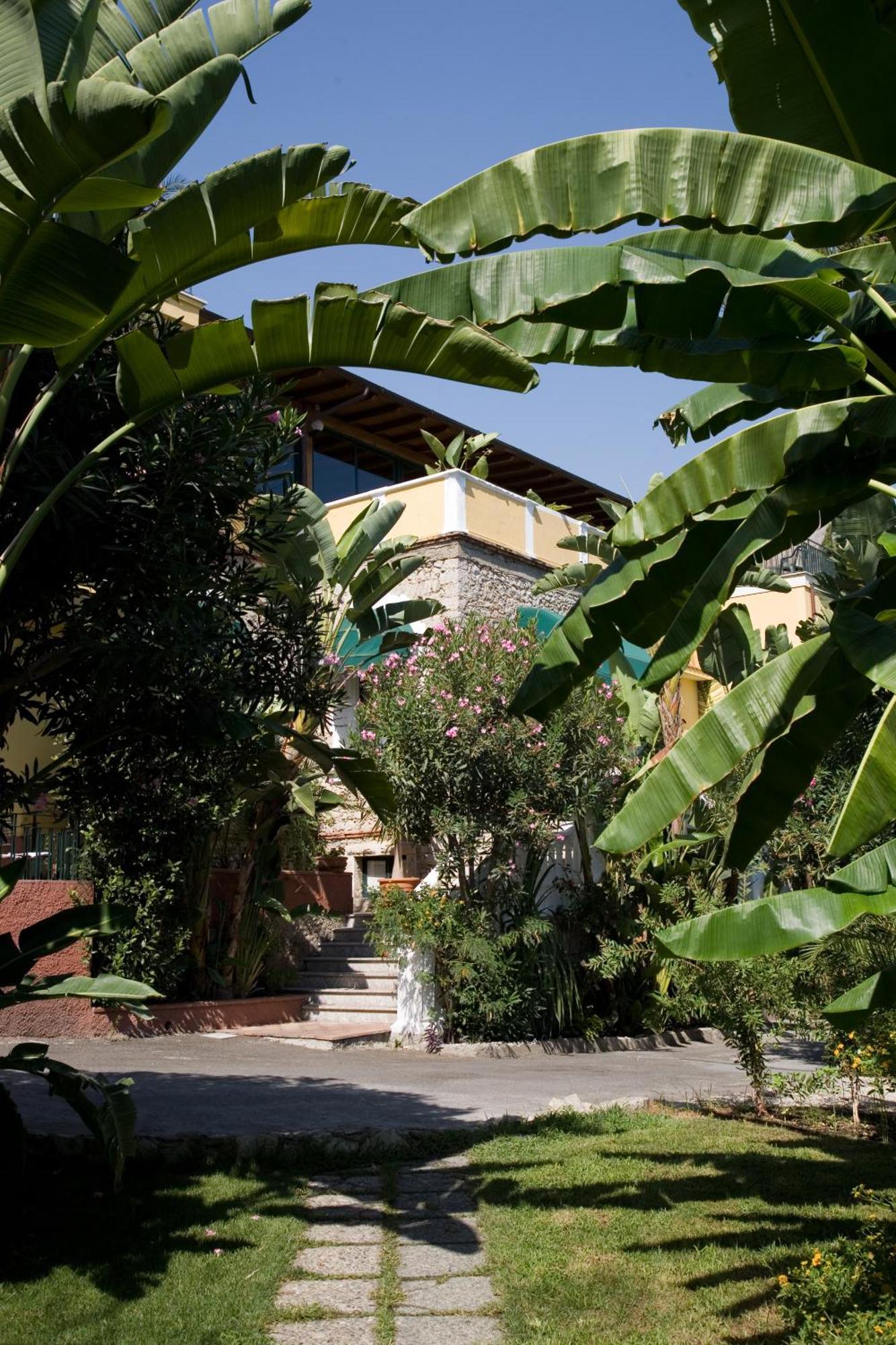 Hotel Baia Delle Sirene تاورمينا المظهر الخارجي الصورة