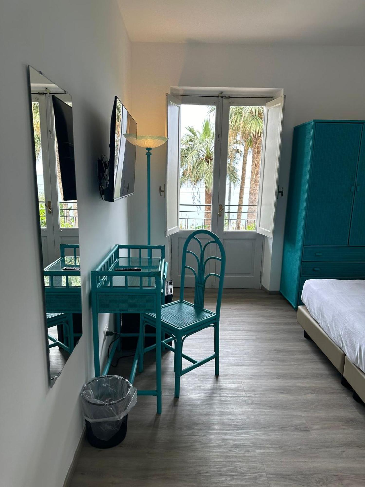 Hotel Baia Delle Sirene تاورمينا المظهر الخارجي الصورة
